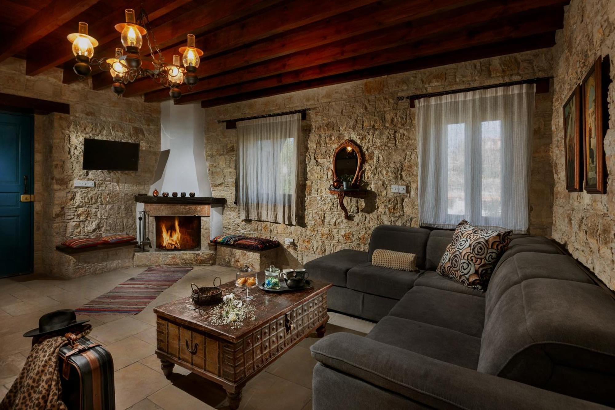 Oinoessa Traditional Boutique Guest Houses Lofou Eksteriør billede